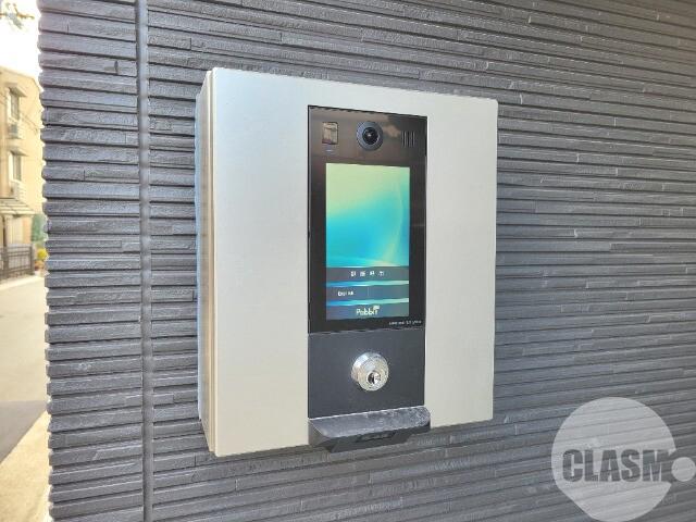 20/26 エントランス