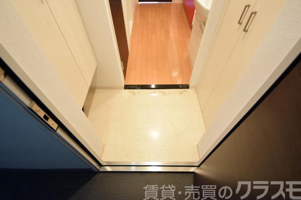 18/30 玄関