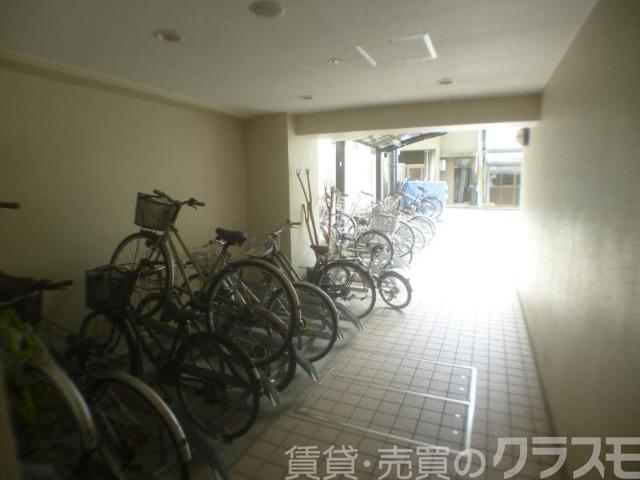 2/3 エントランス