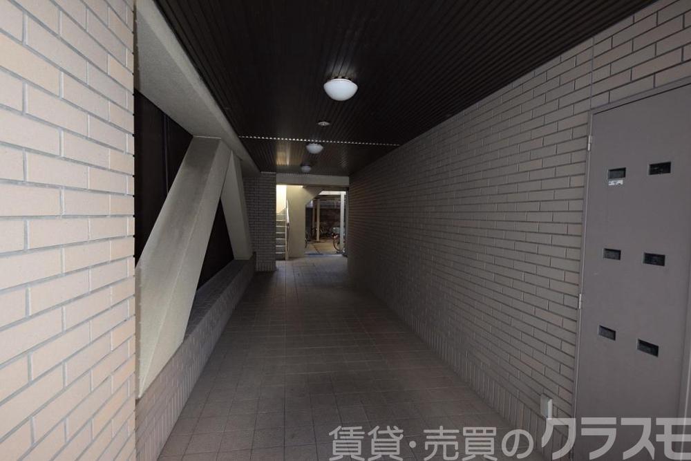 2/3 エントランス