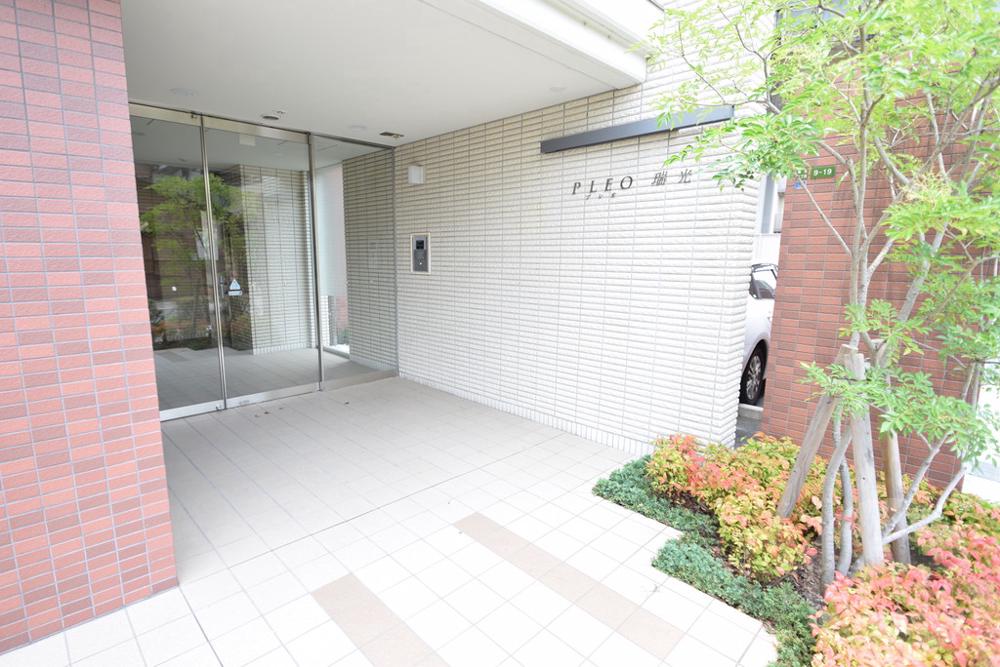 22/30 エントランス