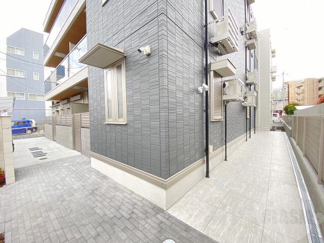 20/26 エントランス