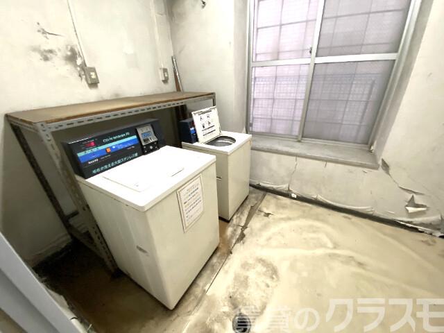 19/25 エントランス