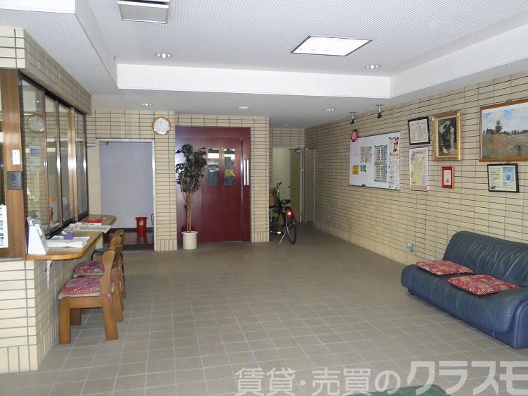 2/3 エントランス