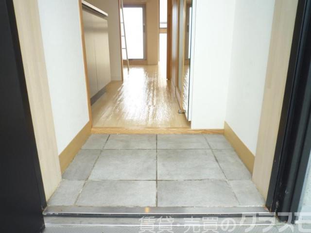 18/30 玄関