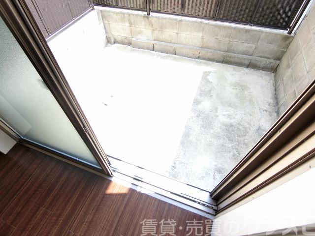 25/30 バルコニー