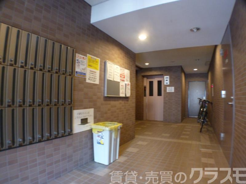 30/30 エントランス