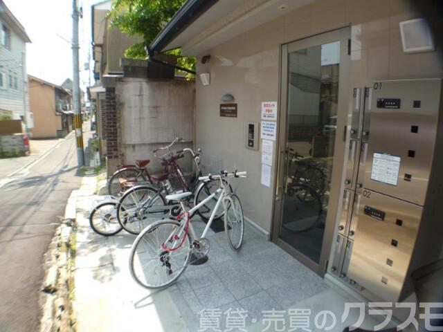 29/30 エントランス