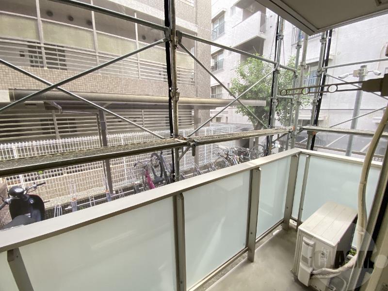 16/27 バルコニー