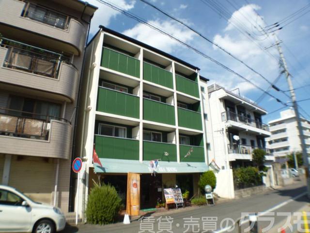 29/30 エントランス