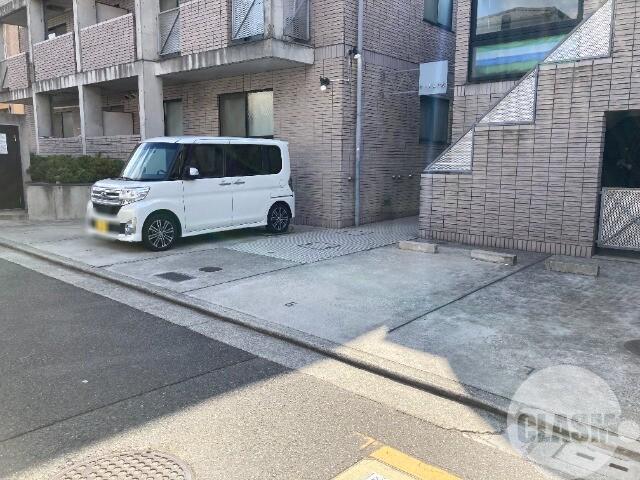 2/7 駐車場