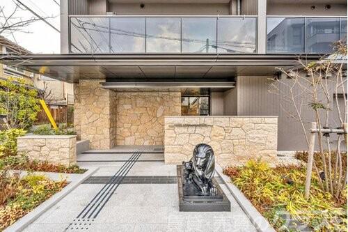 15/28 エントランス