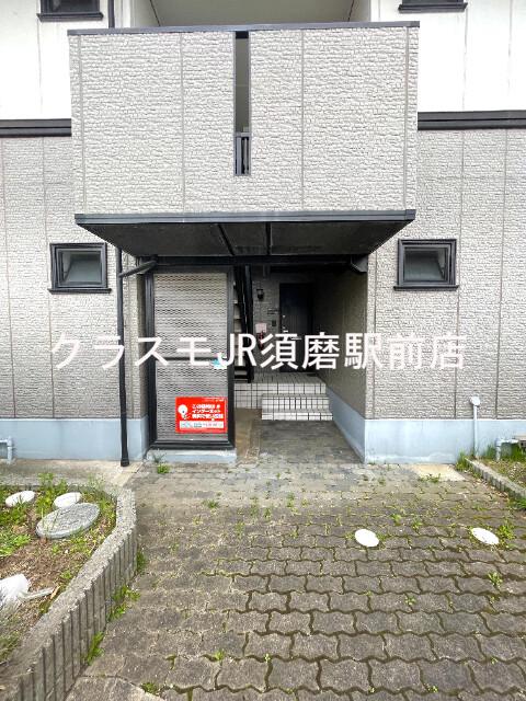 28/30 エントランス