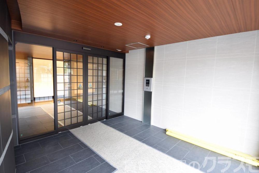 29/30 エントランス