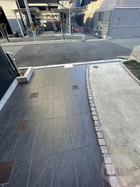 19/29 エントランス