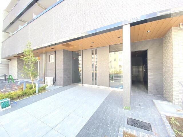 19/26 エントランス