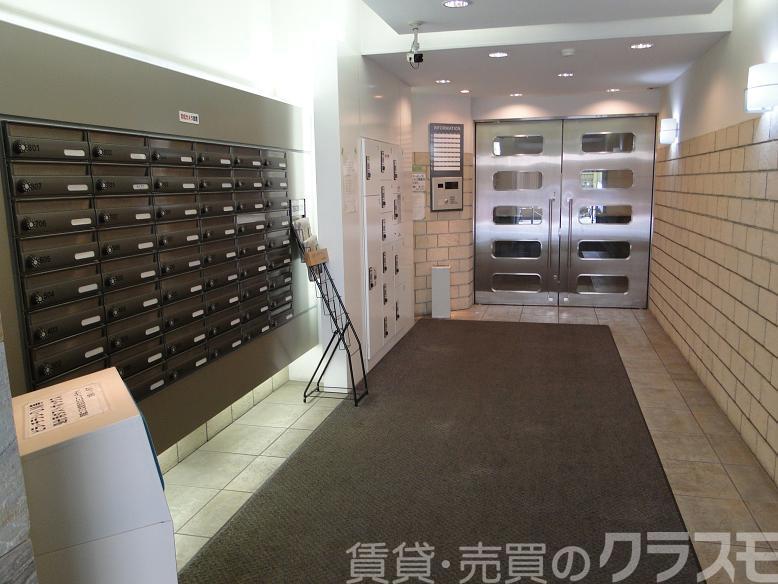 2/4 エントランス