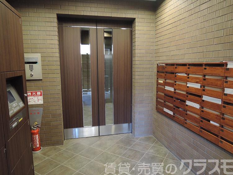 29/30 エントランス