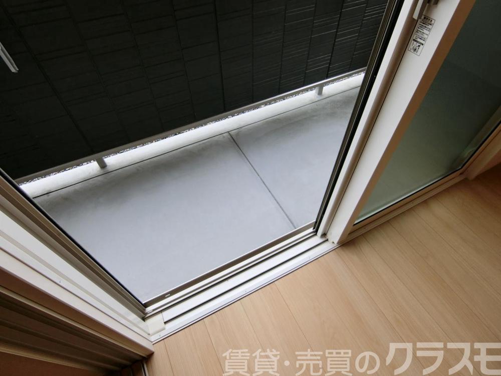 23/30 バルコニー