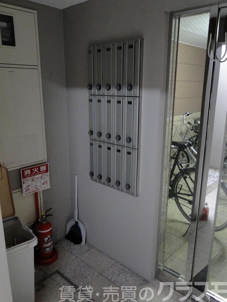 30/30 エントランス