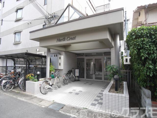 2/4 エントランス