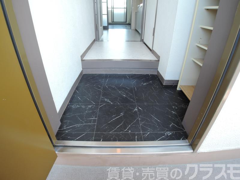 17/30 玄関