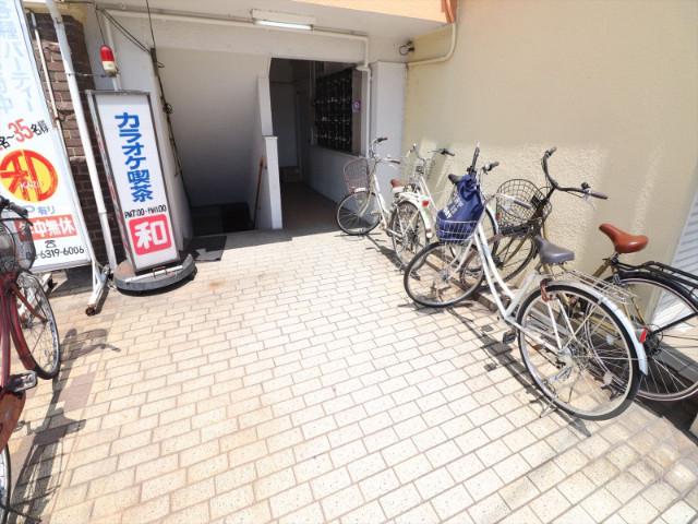 22/29 エントランス