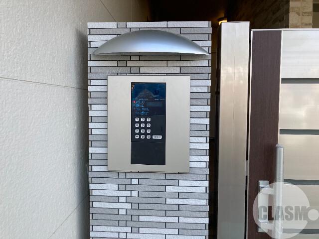 20/30 エントランス