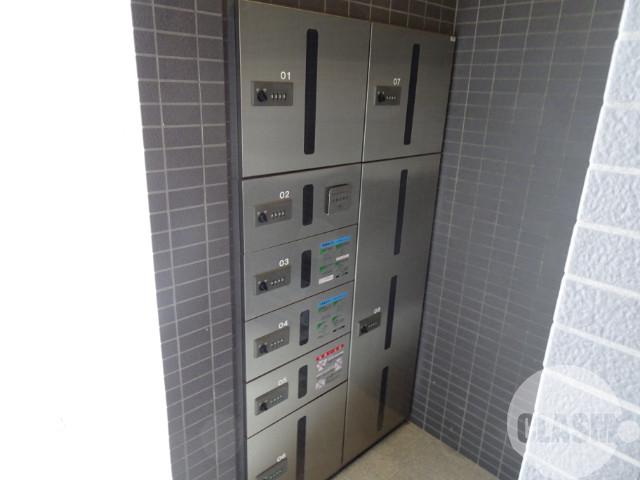 22/28 エントランス