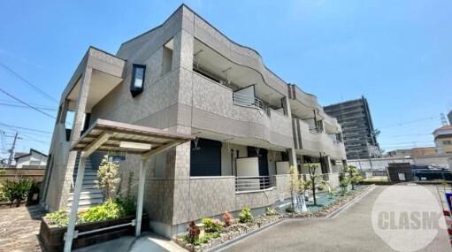 13/19 エントランス