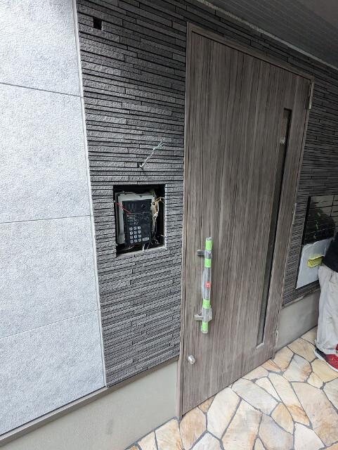 21/30 エントランス