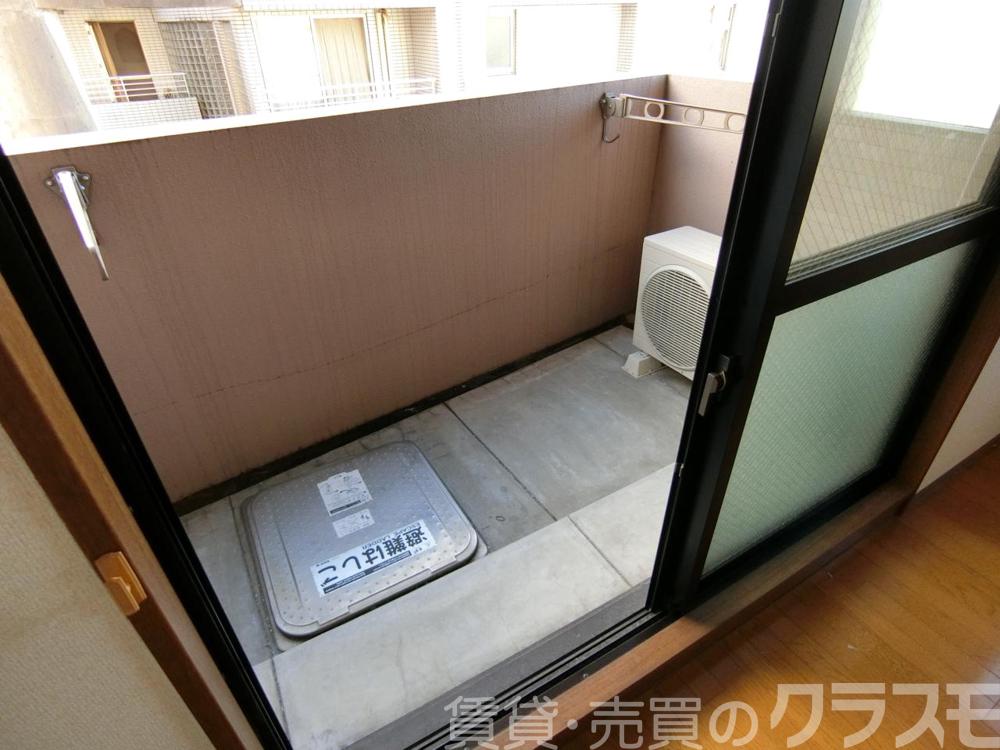 23/30 バルコニー