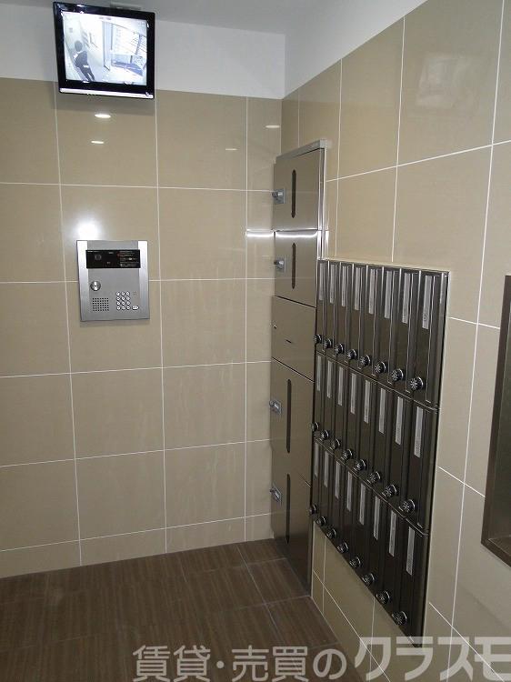 30/30 エントランス