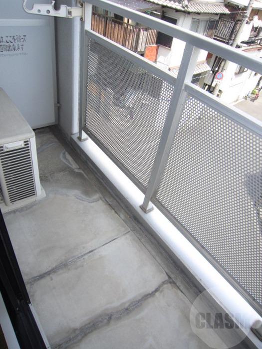 13/25 バルコニー