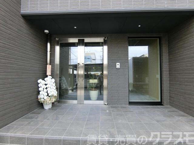 2/4 エントランス