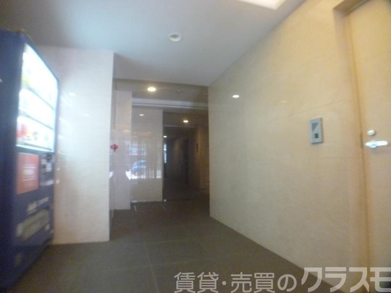 2/3 エントランス