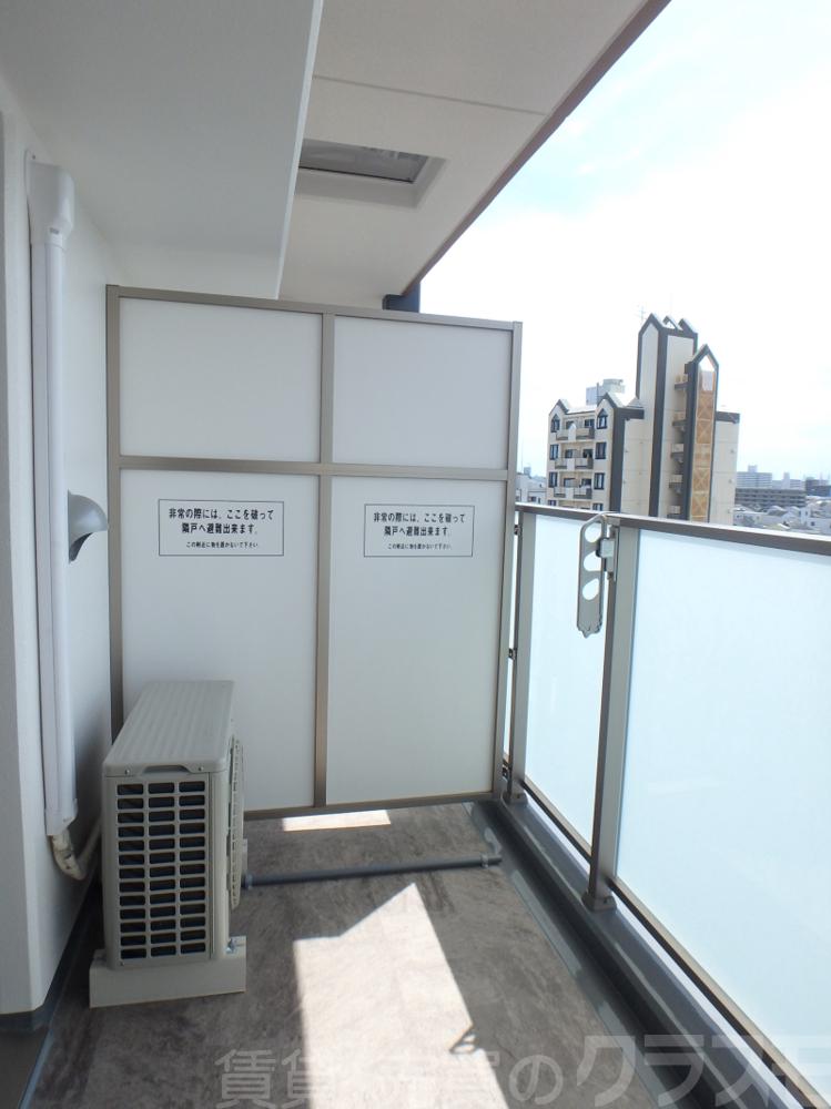 19/30 バルコニー