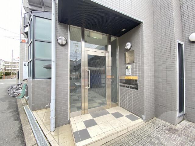 2/10 エントランス