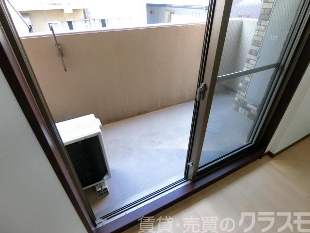 23/30 バルコニー