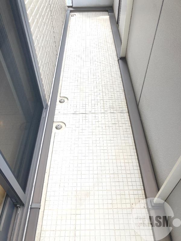 16/27 バルコニー