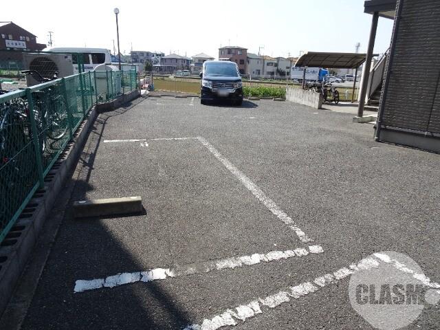 20/27 駐車場