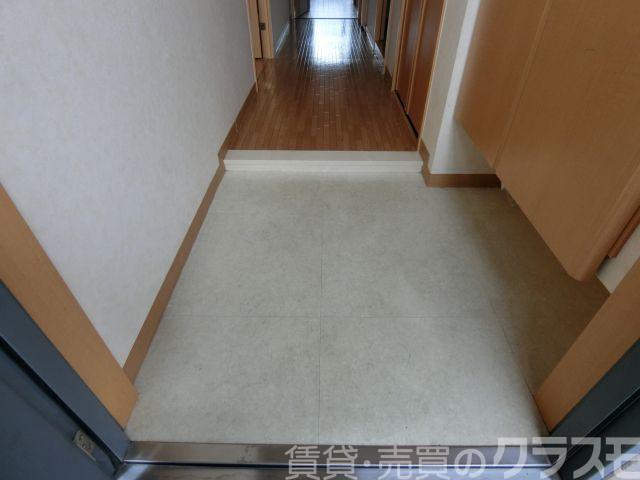 16/30 玄関