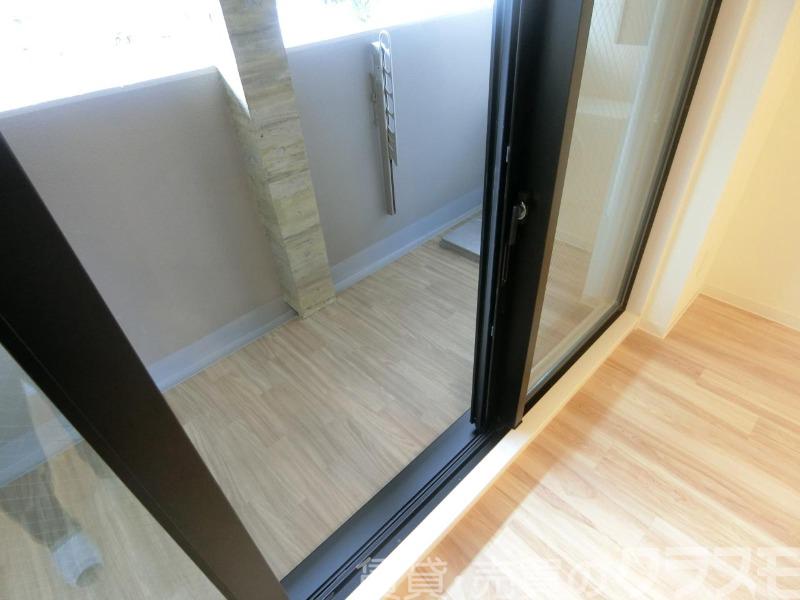 23/30 バルコニー