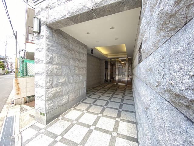 2/11 エントランス