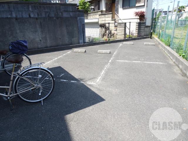 20/30 駐車場