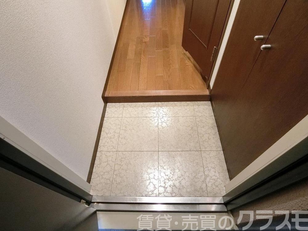 13/30 玄関