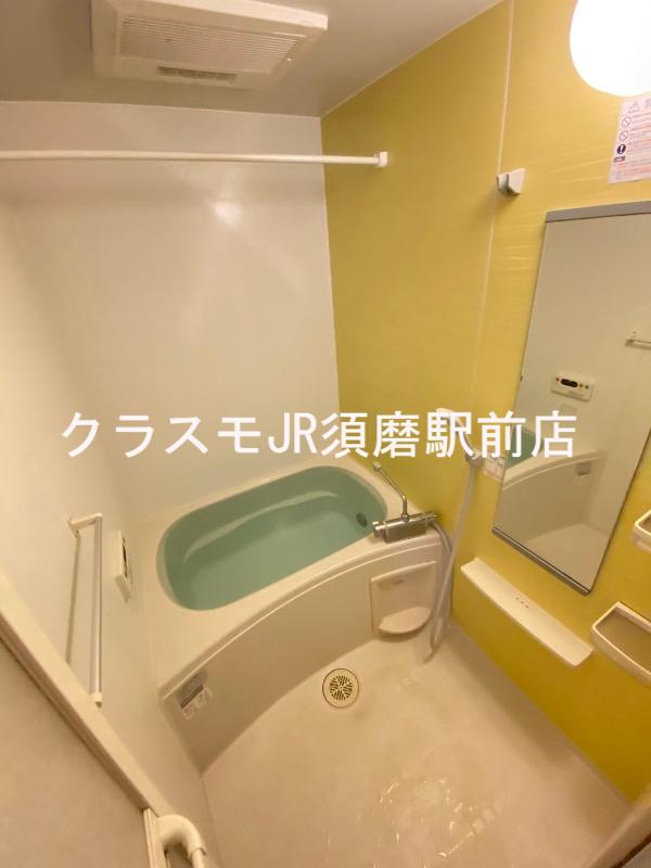 21/30 浴室