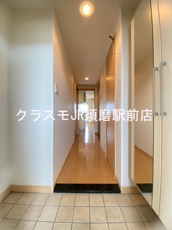 19/30 玄関