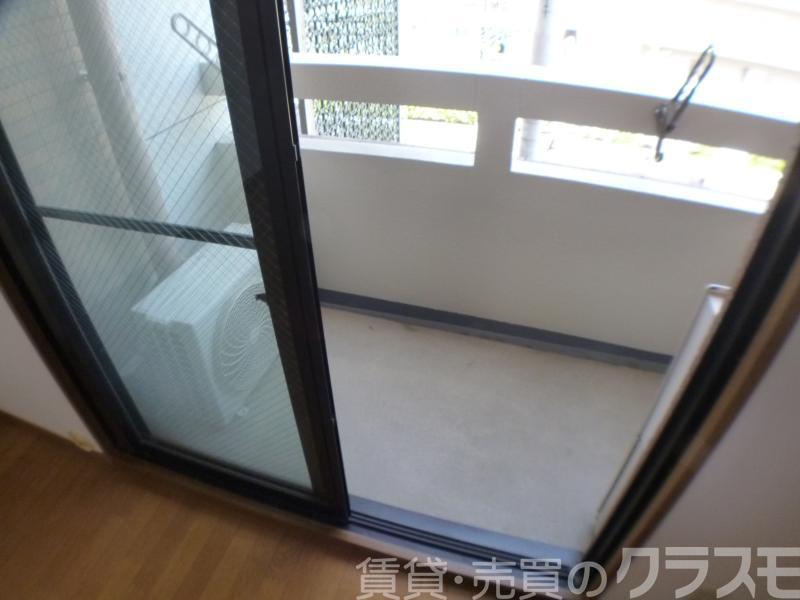 23/30 バルコニー