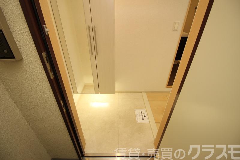 17/30 玄関